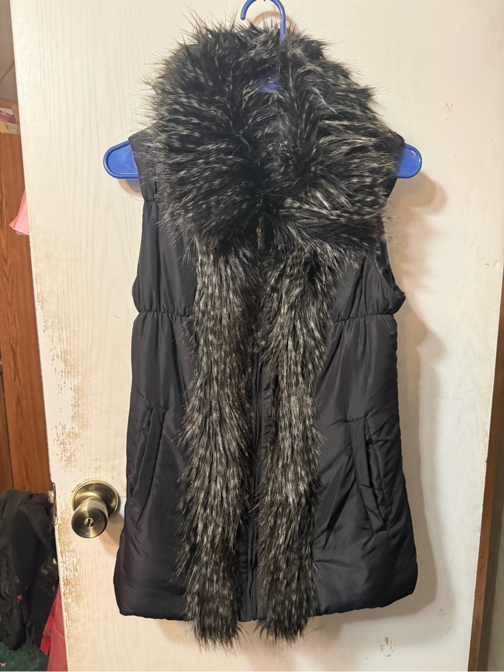 Parkhurst Black Puffer Vest with Faux Fur Trim